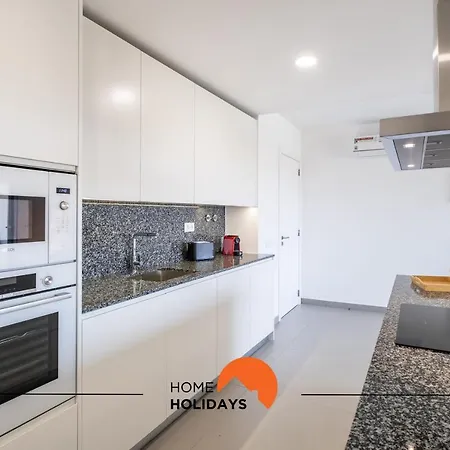 #090 Correeira By Holidays Apartment *